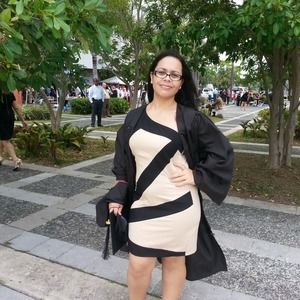 Meet your Posher, Idalis